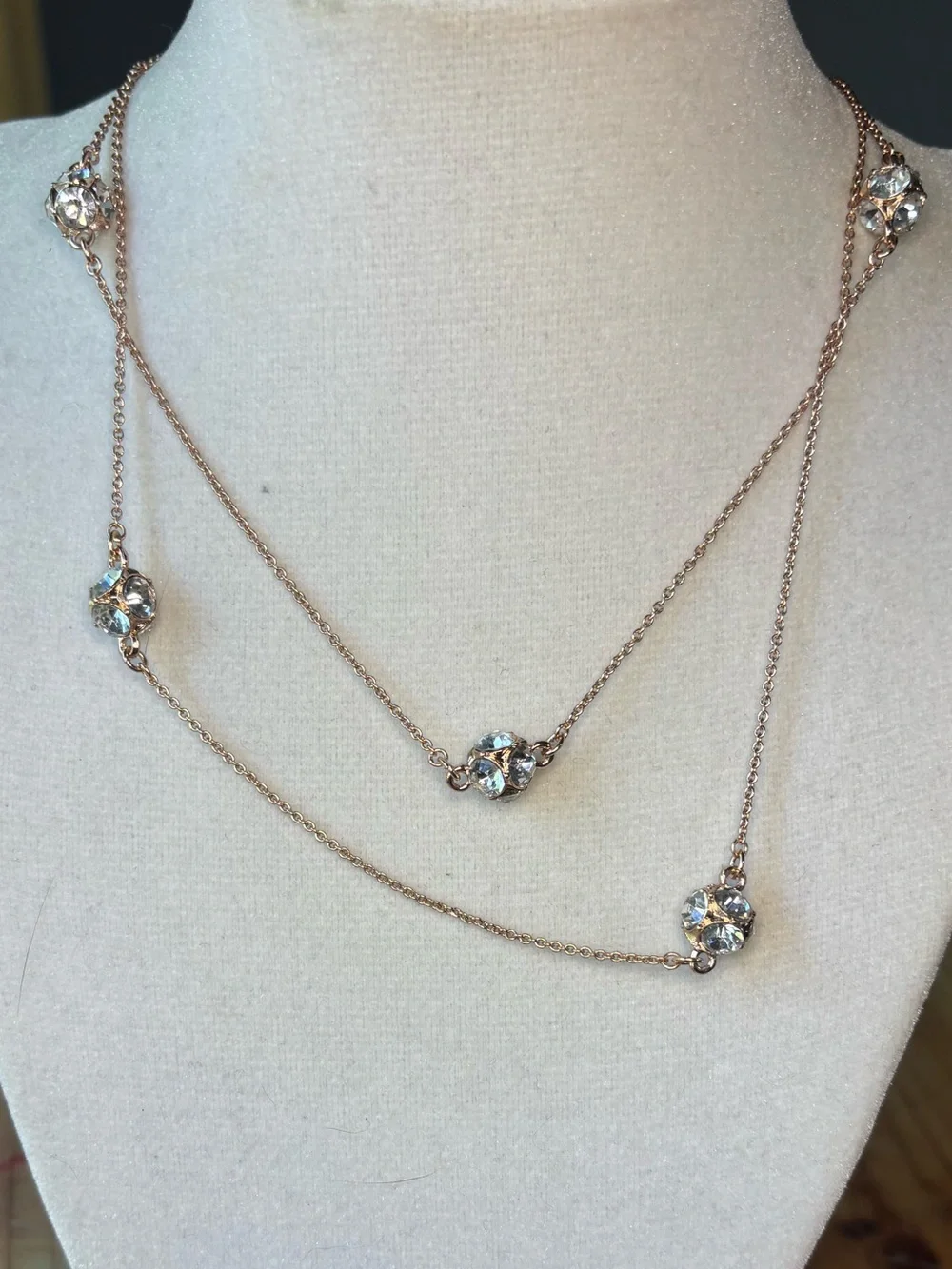kate spade Lady Marmalade Scatter Necklace